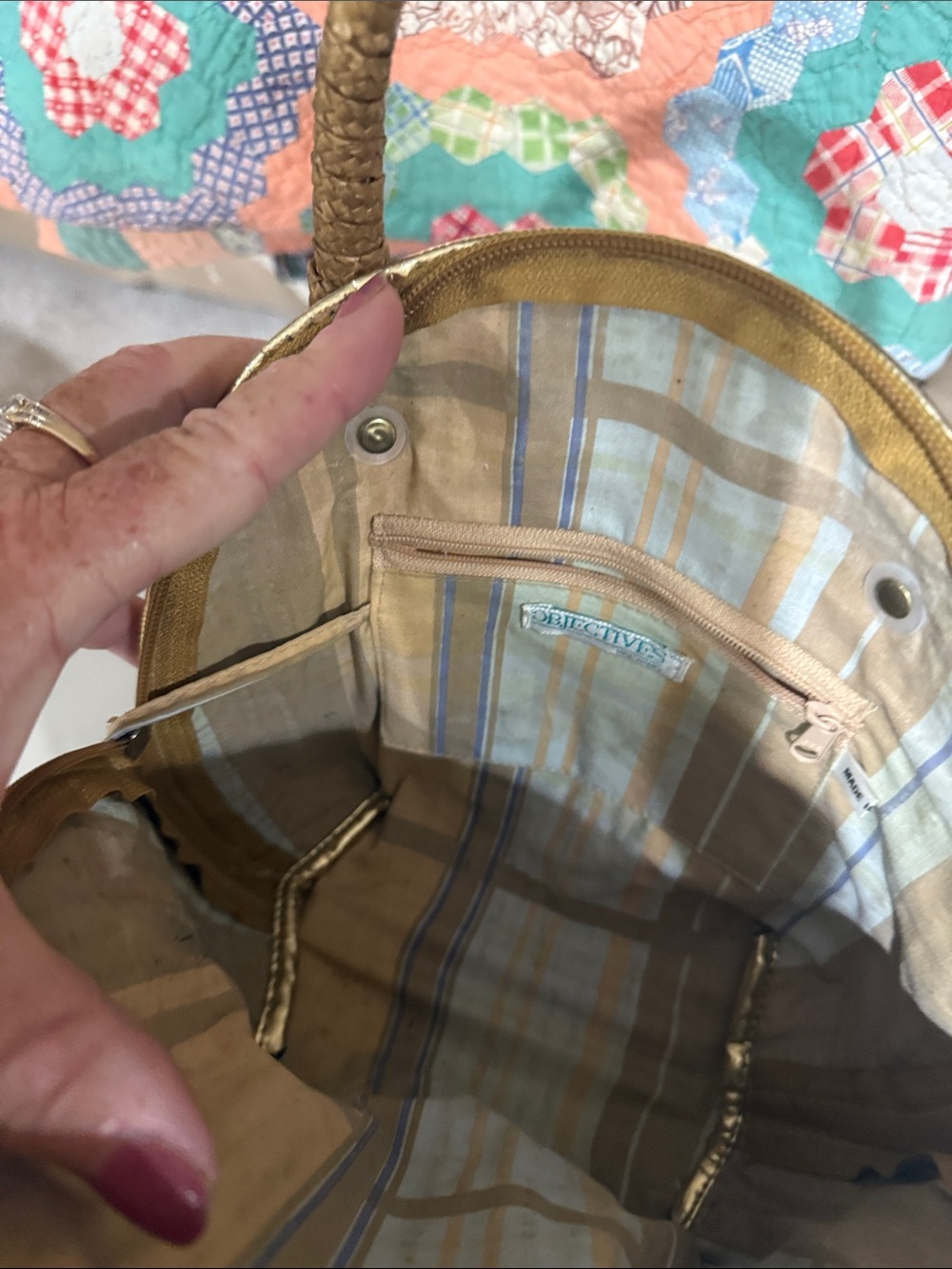 Objectives Handbag - Picture 4 of 7